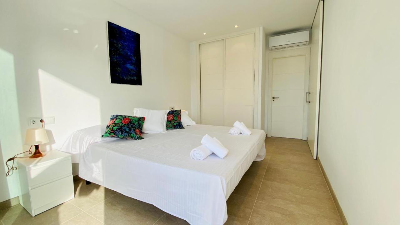 Mirador Blue - Penthouse Apartments With Roof Terrace กาลาซานบีเซนเต ภายนอก รูปภาพ